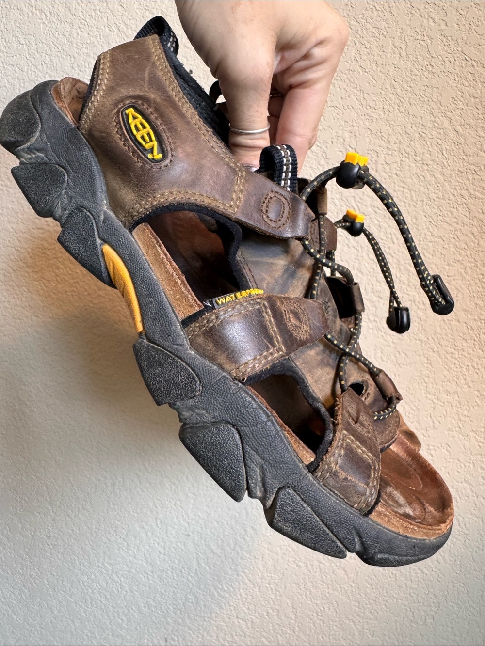 Keen Sarasota Leather Brown Sandals Shoes 7